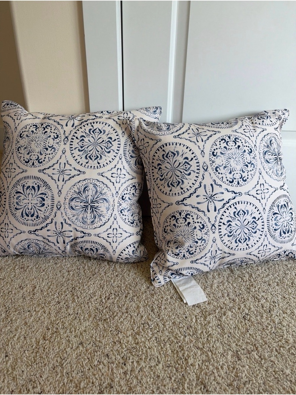 Tommy Bahama Navy and White Medallion Accent Pillows - Set of 2